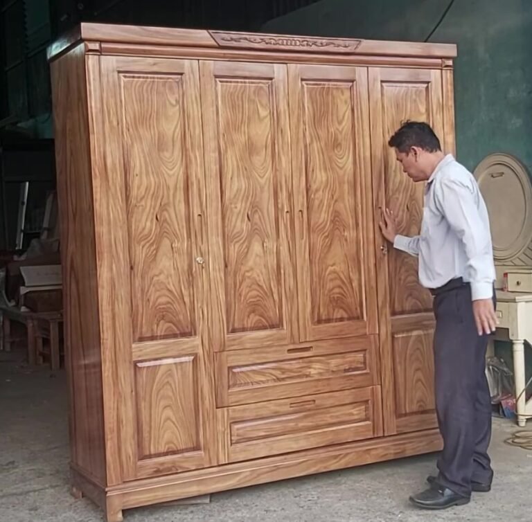 Tủ quần áo gỗ tự nhiên