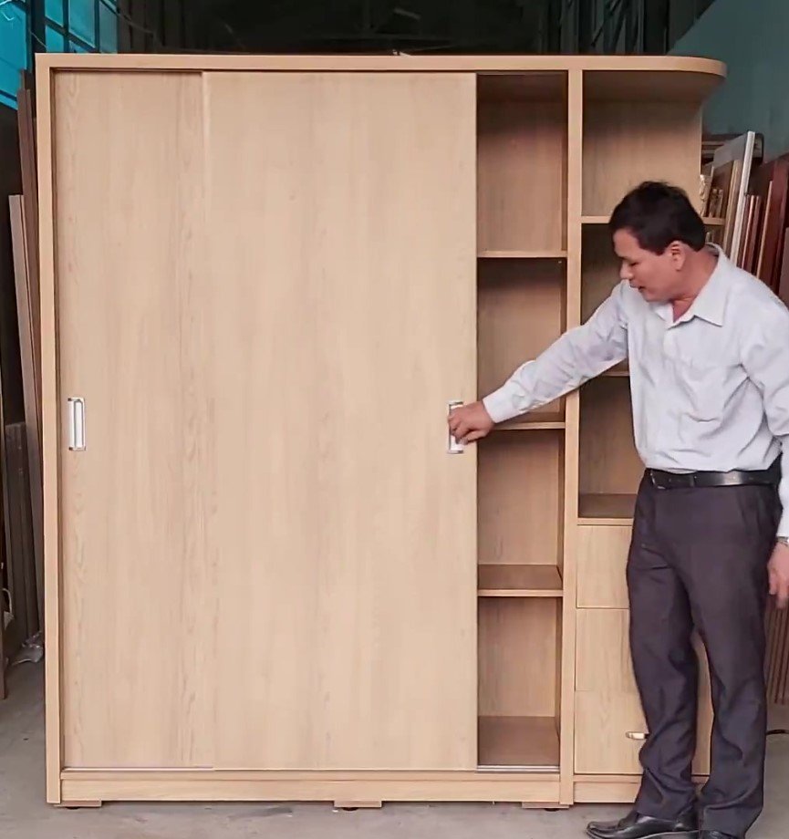 Tủ quần áo cánh lùa có kệ trang trí MS 3470