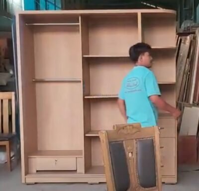 Tủ quần áo cánh lùa có kệ trang trí